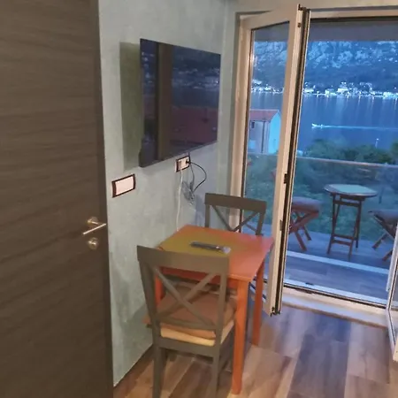 Apartments With Sea View In Prcanj Kotor Zimmer foto