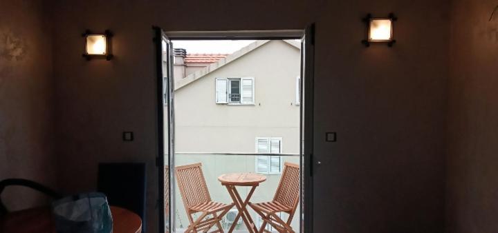 Daire With Sea View In Prcanj Kotor