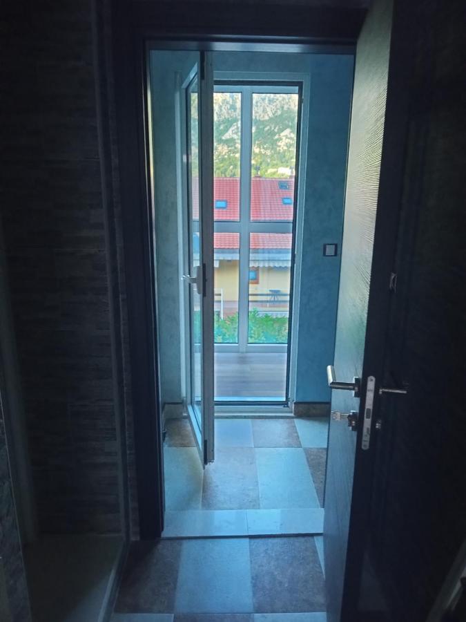 With Sea View In Prcanj Apartment *