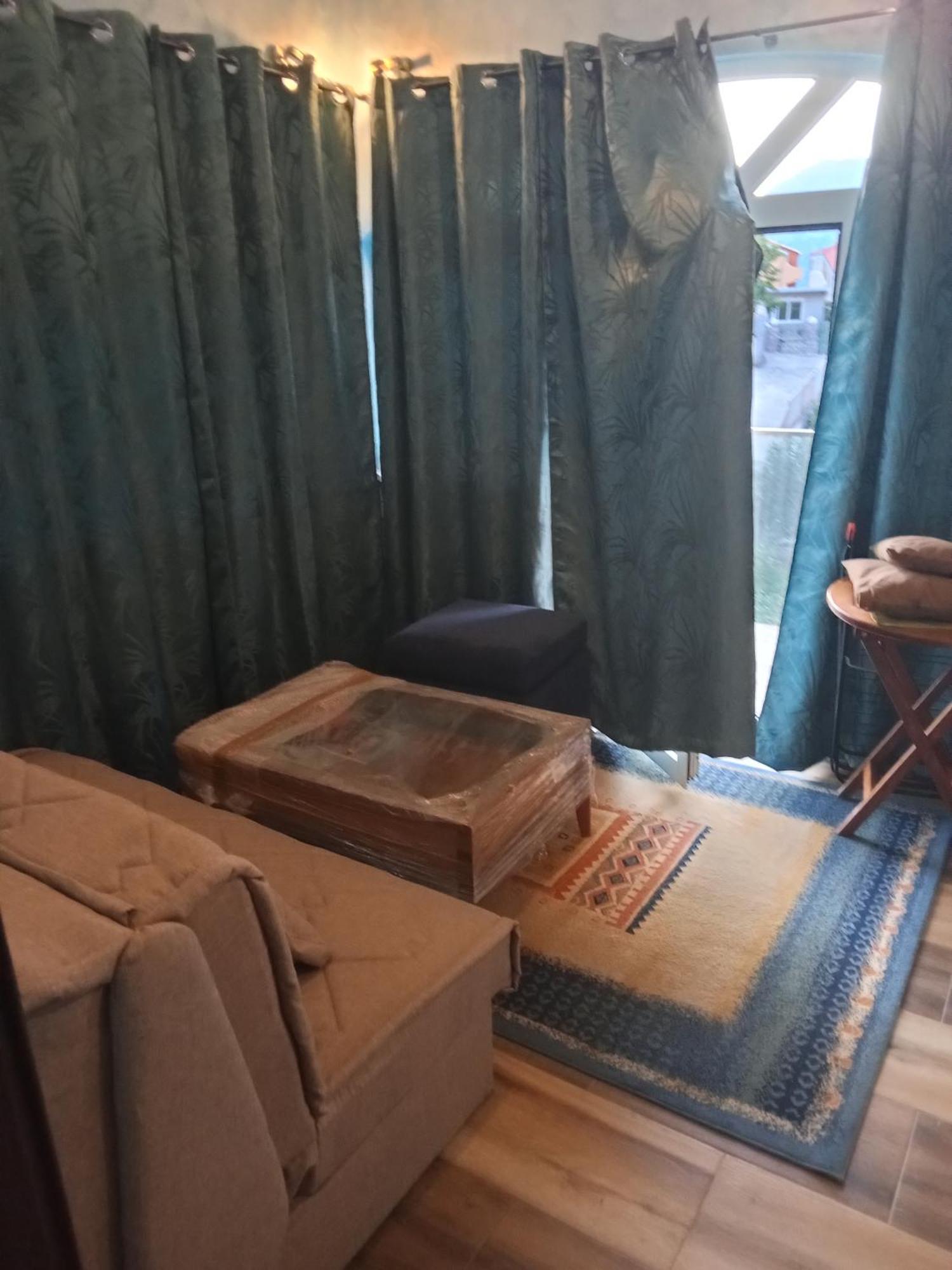 Apartment With Sea View In Prcanj *